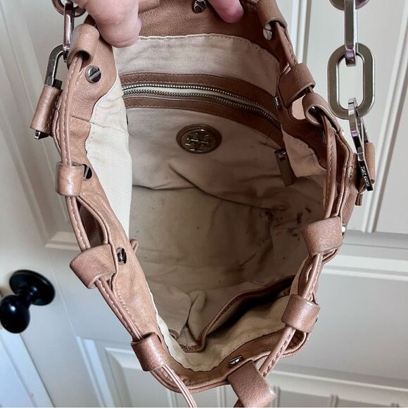 Tory Burch Tan Leather Bucket Bag Crossbody Drawstring Shoulder Bag - Picture 9 of 9